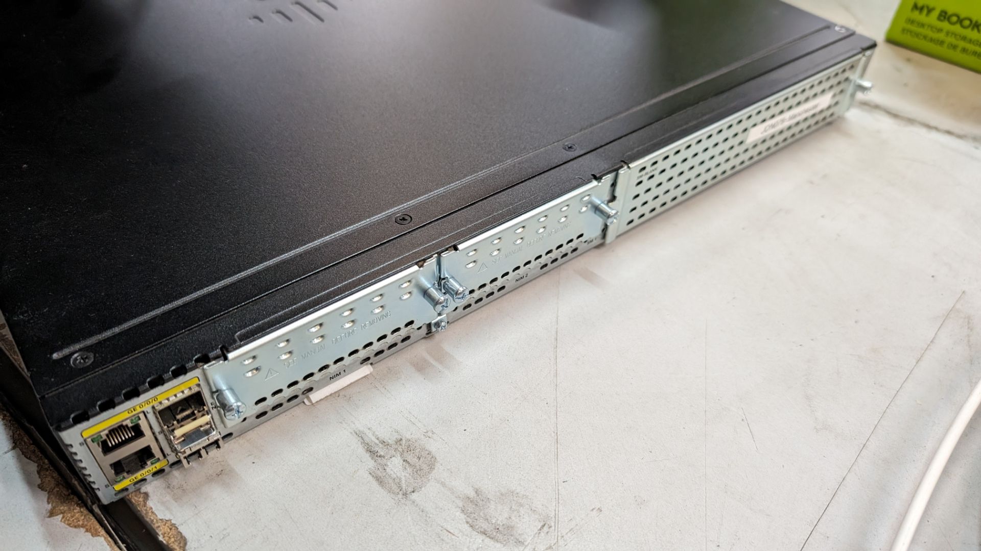 Cisco rack mountable router model ISR4331 - Bild 6 aus 7