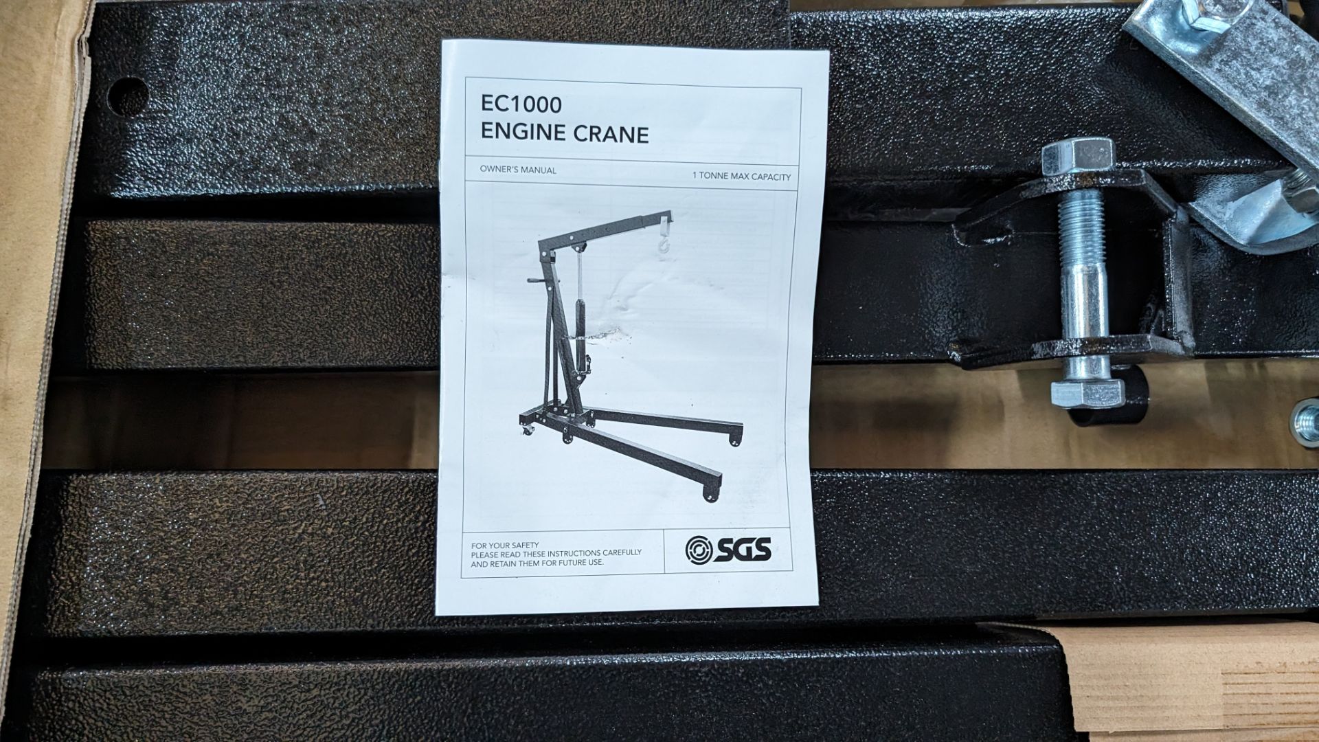 SGS model EC1000 engine crane - appears new/unused - Image 4 of 8