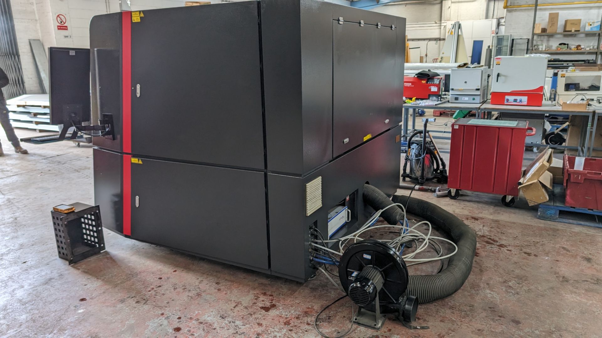 2021 HPC LS1390 1000W IPG fibre laser cutting machine. Includes external chiller. Includes extractio - Image 5 of 41