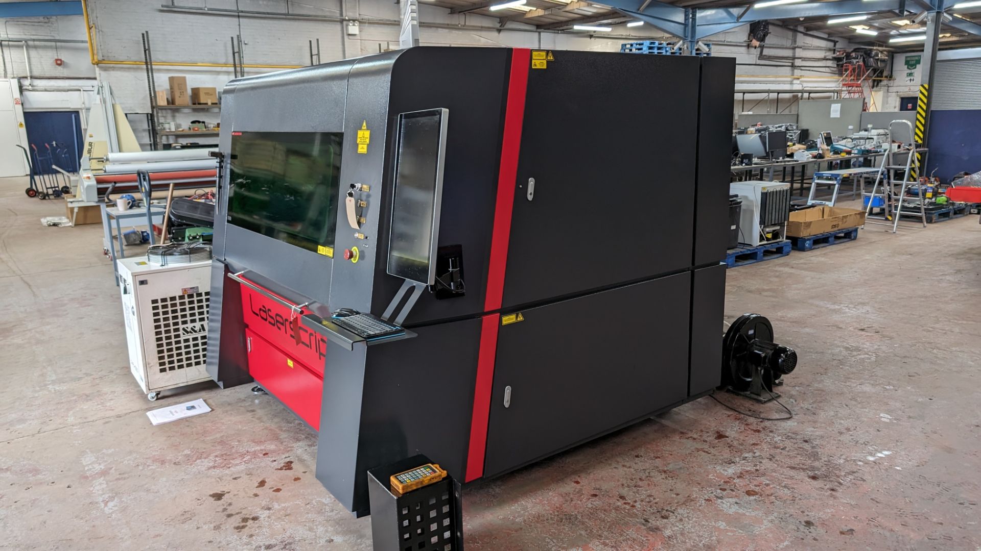 2021 HPC LS1390 1000W IPG fibre laser cutting machine. Includes external chiller. Includes extractio - Image 3 of 41