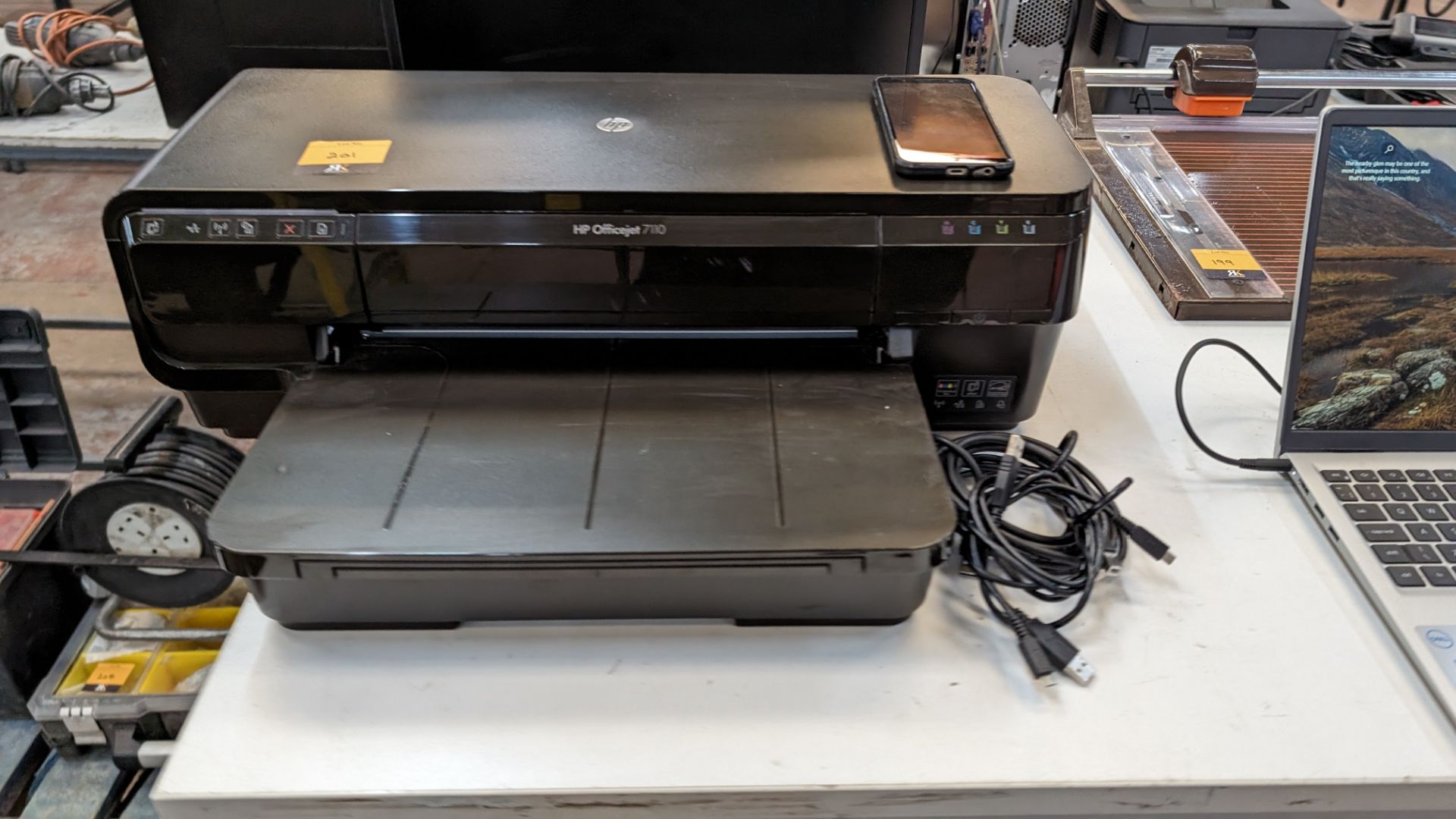 Mixed office equipment lot comprising HP OfficeJet 7110 printer (requires an external power supply), - Image 4 of 13