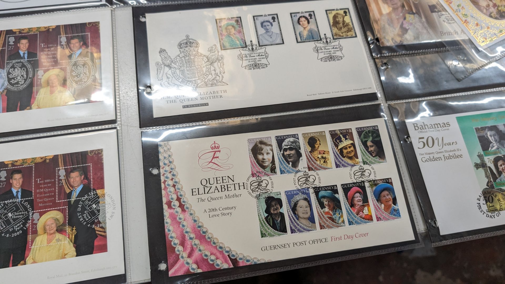 Stamp/first day cover album comprising approximately 73 assorted royal first day cover sets & simila - Image 14 of 43