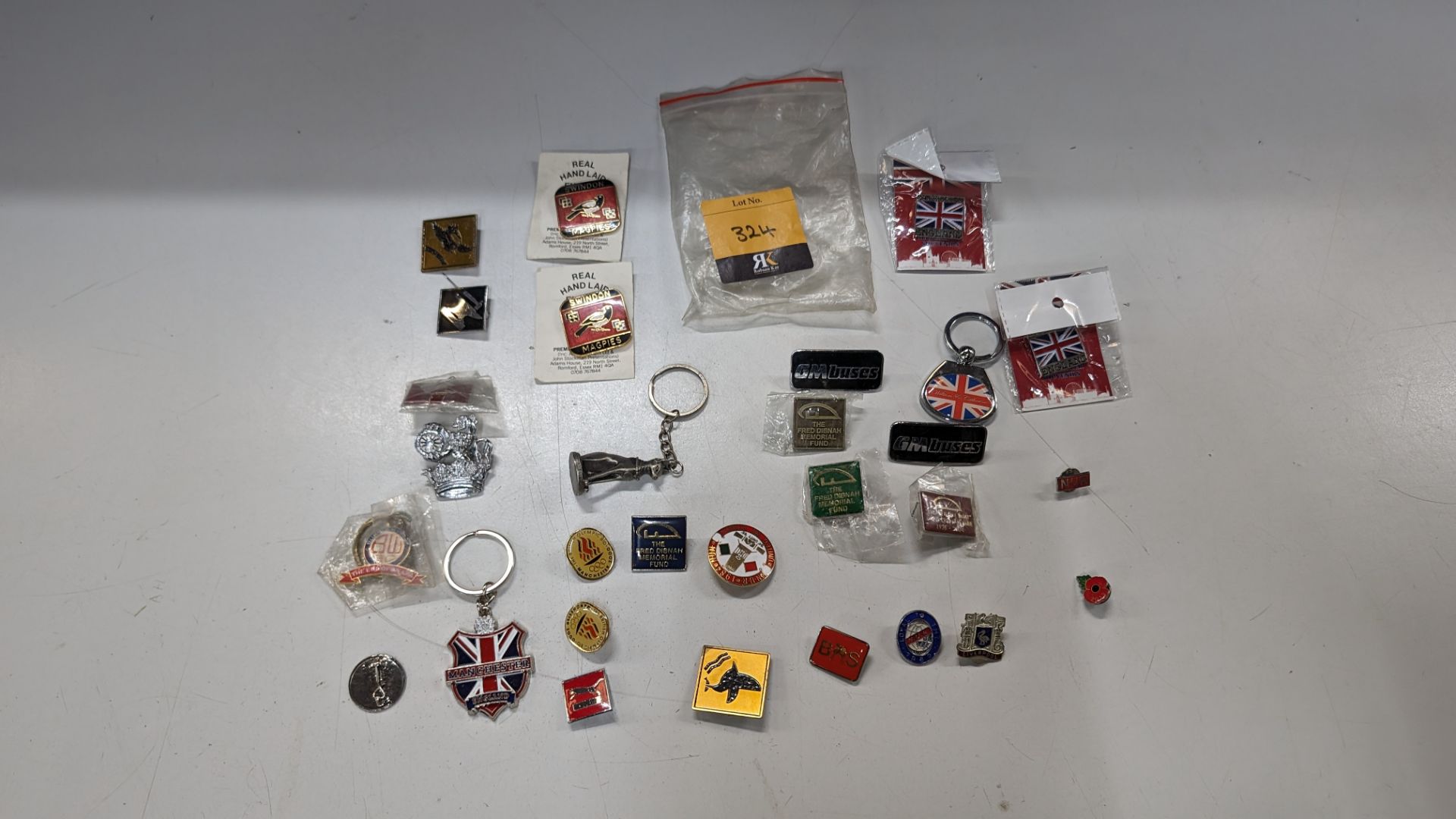 Quantity of assorted transport & other metal badges - Image 2 of 12