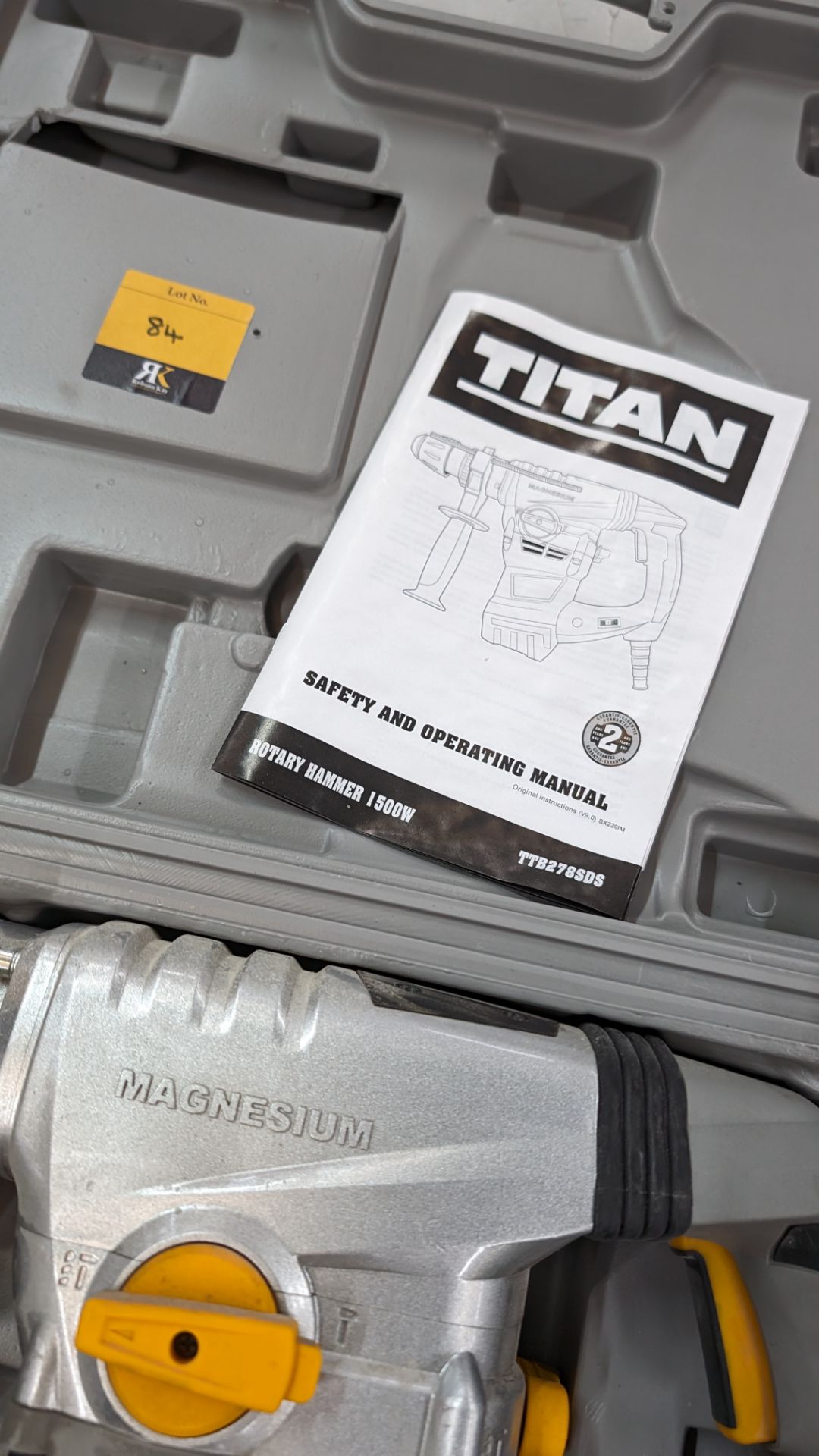 Titan magnesium rotary hammer drill, 1500W, model TTB278SDS. Includes dedicated case & operating ma - Image 10 of 11