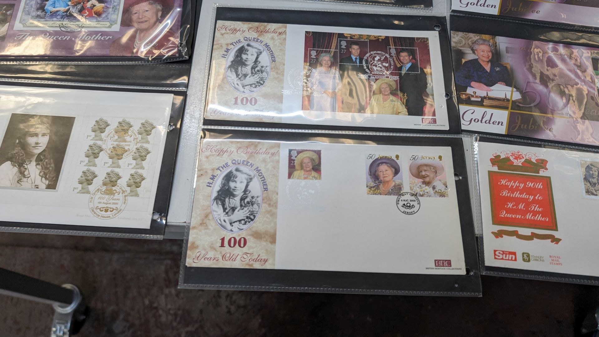 Stamp/first day cover album comprising approximately 73 assorted royal first day cover sets & simila - Image 33 of 43