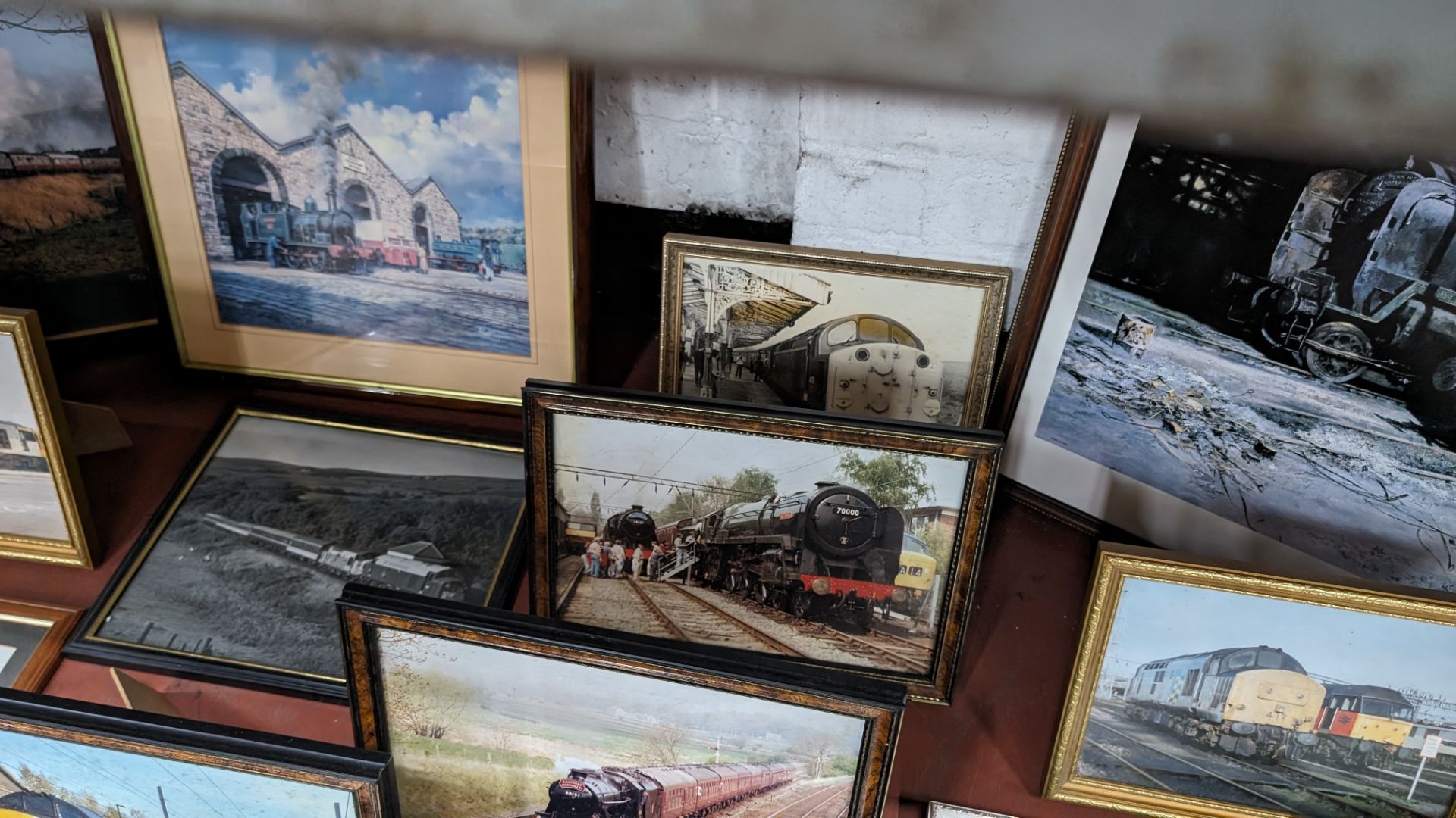 The contents of a bay of railway related photographs & pictures, all individually framed - 17 items - Image 11 of 15