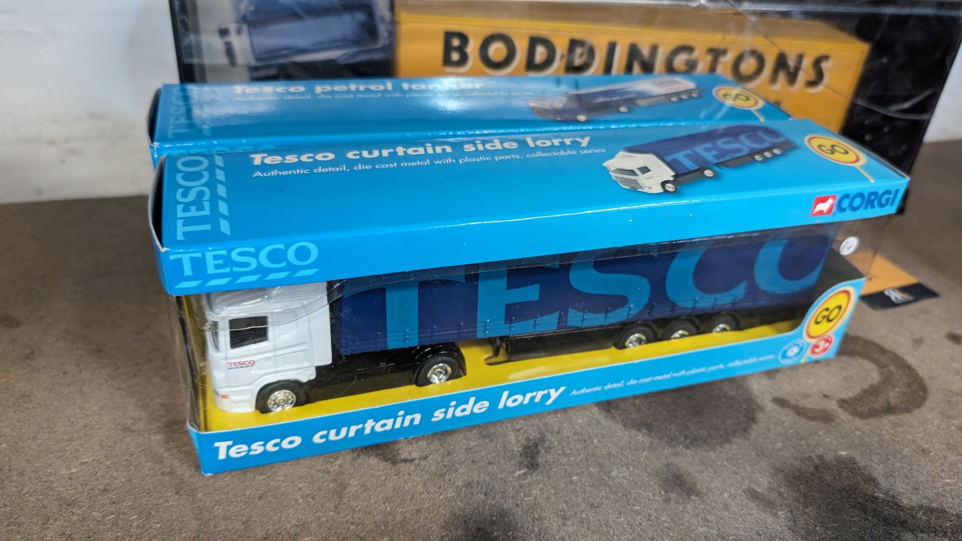 3 assorted Boddingtons & Tesco Corgi model trucks - Image 3 of 10