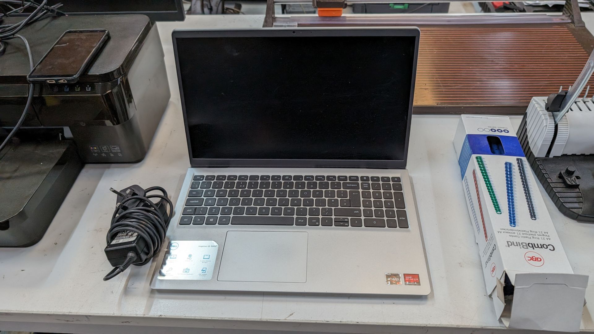 Dell laptop with power supply - Image 9 of 10