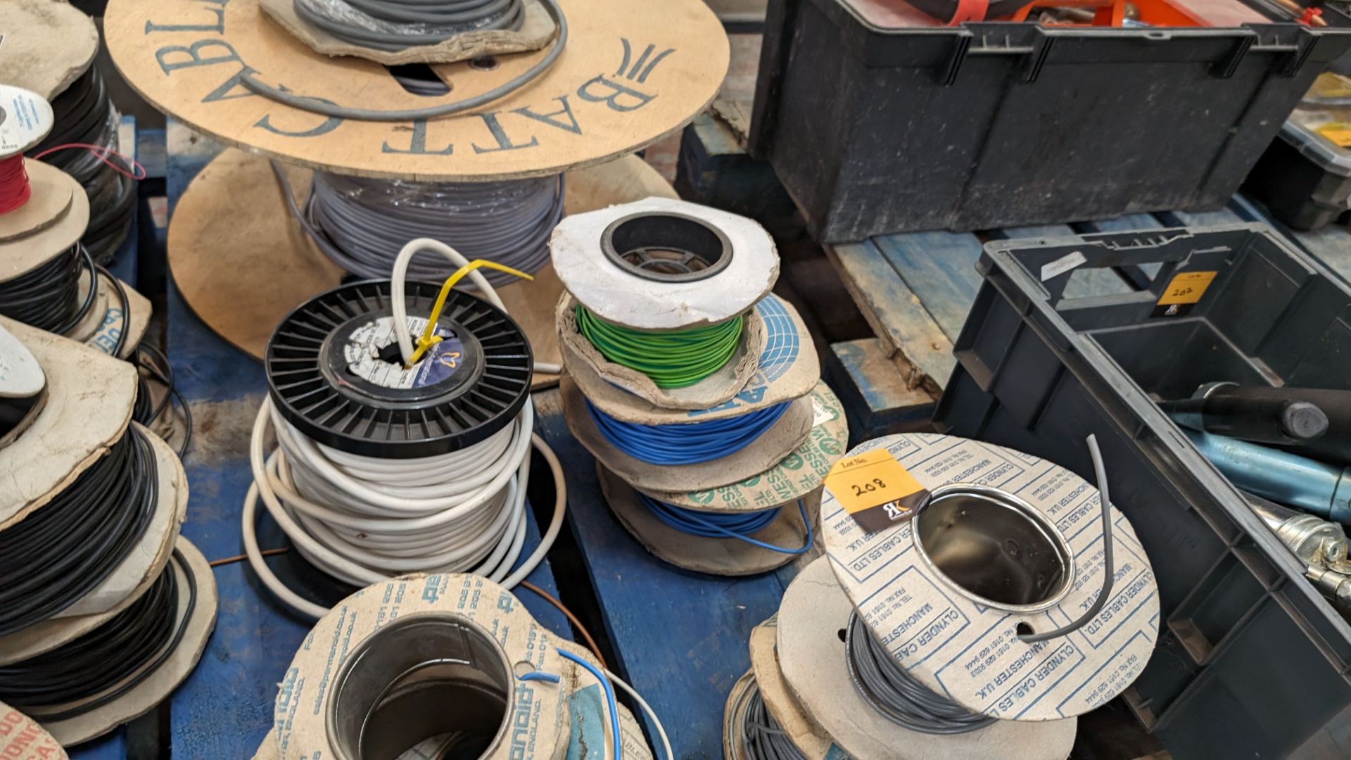 The contents of a pallet of electrical cable - Bild 4 aus 12