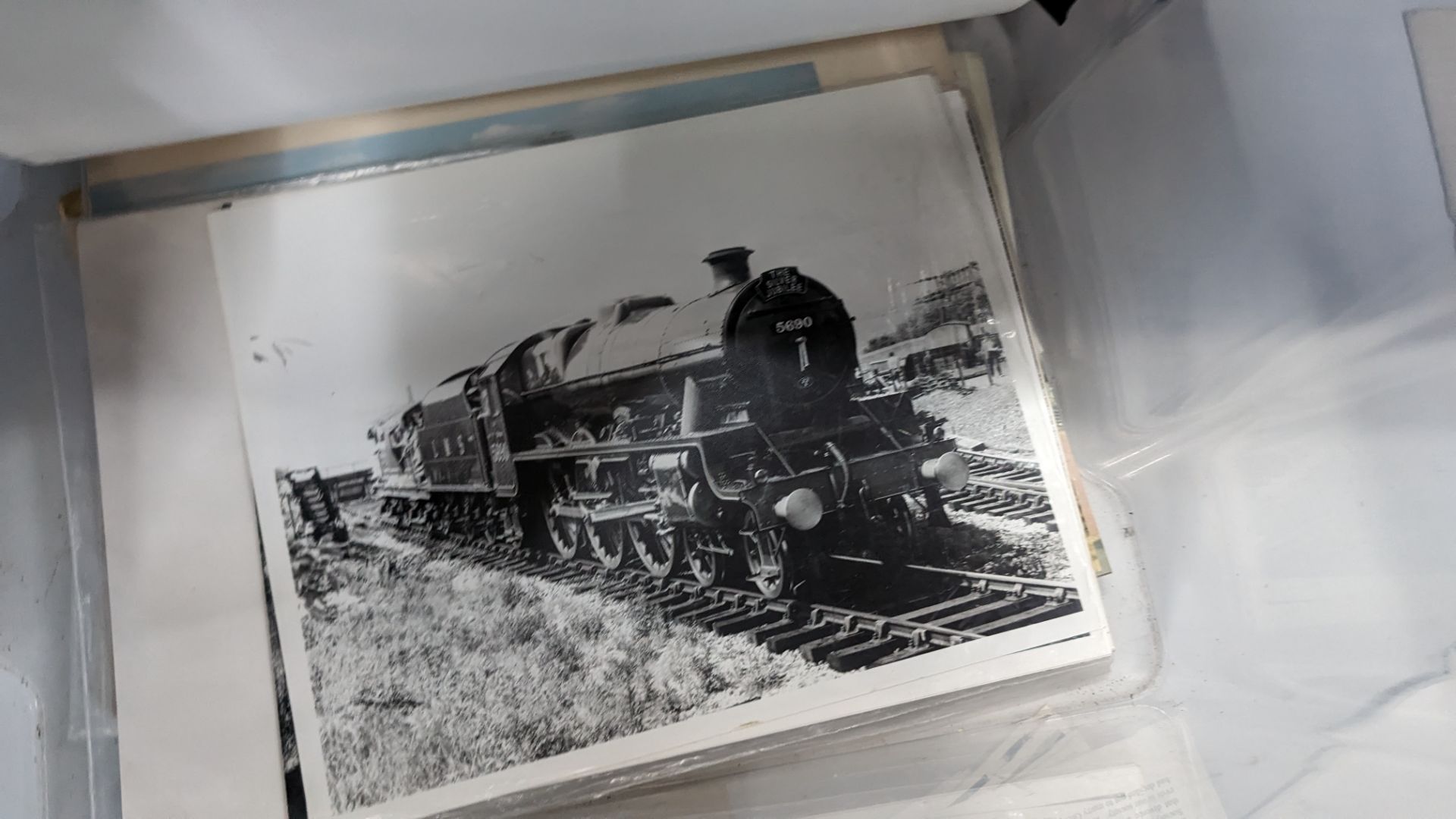 The contents of a crate of vintage photographs - Image 12 of 15