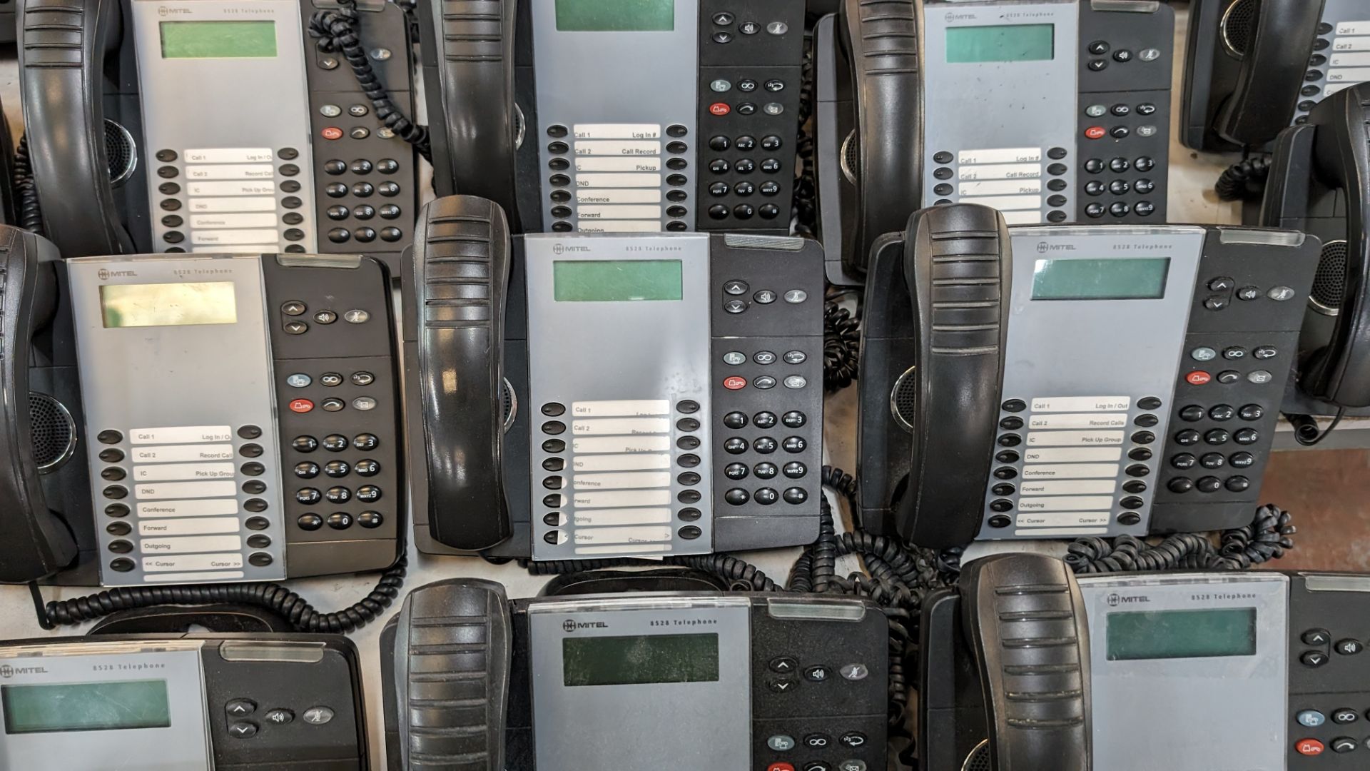 18 off Mitel model 8528 telephone handsets - Image 5 of 10