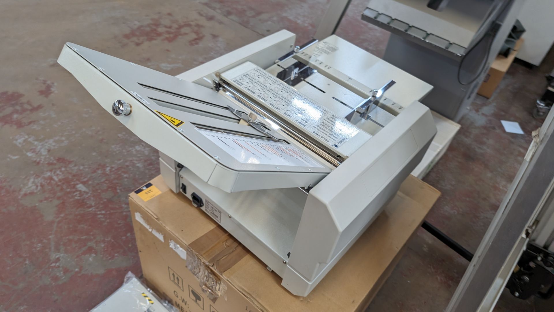 Galaxy FM600 paper folding machine including box & manual - Image 10 of 12