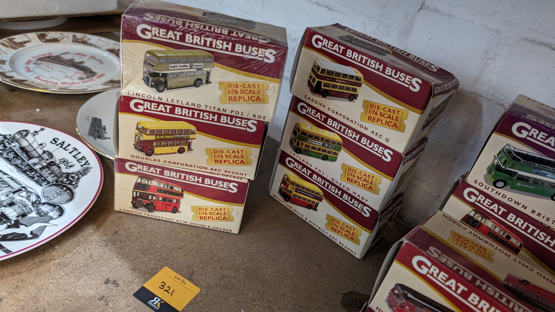 6 assorted Great British Buses die-cast replica buses, 1:76 scale - Image 2 of 11