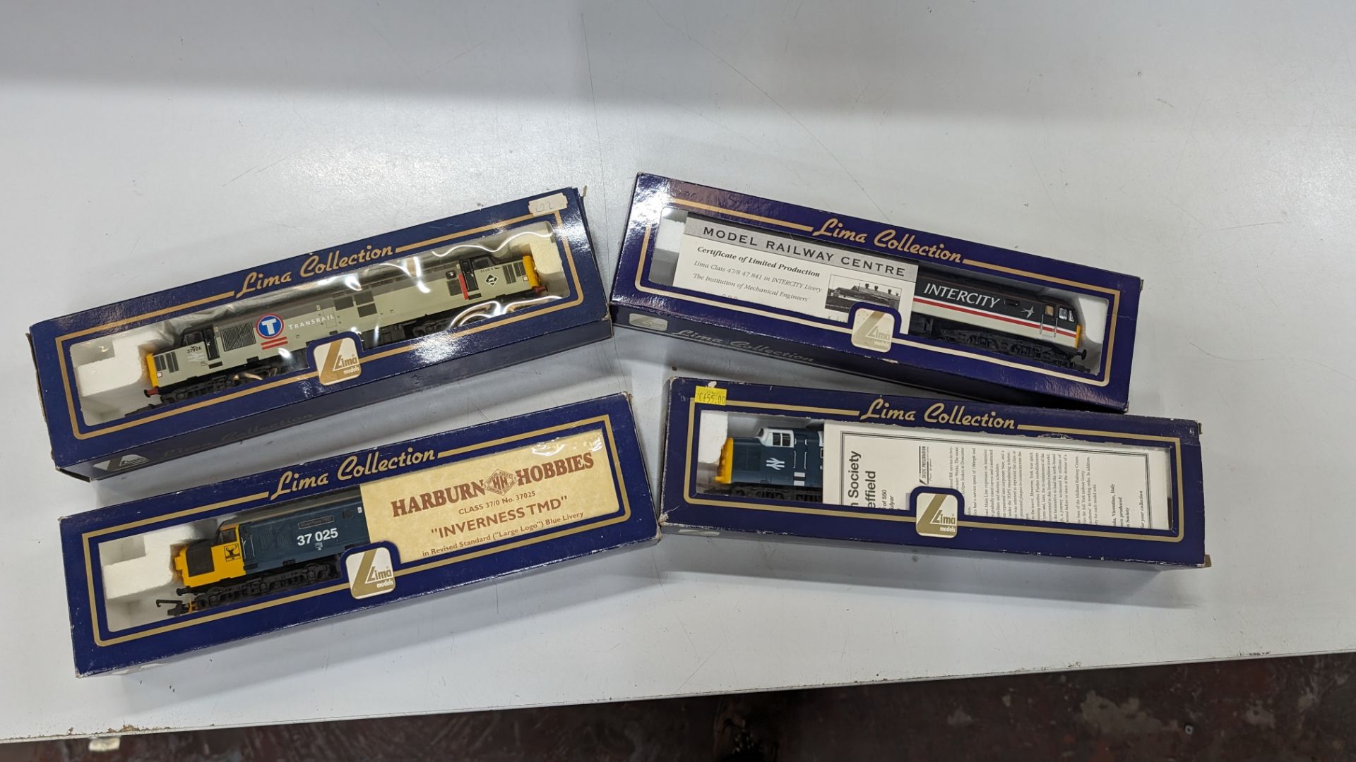 4 off Lima Collection 00 assorted model trains