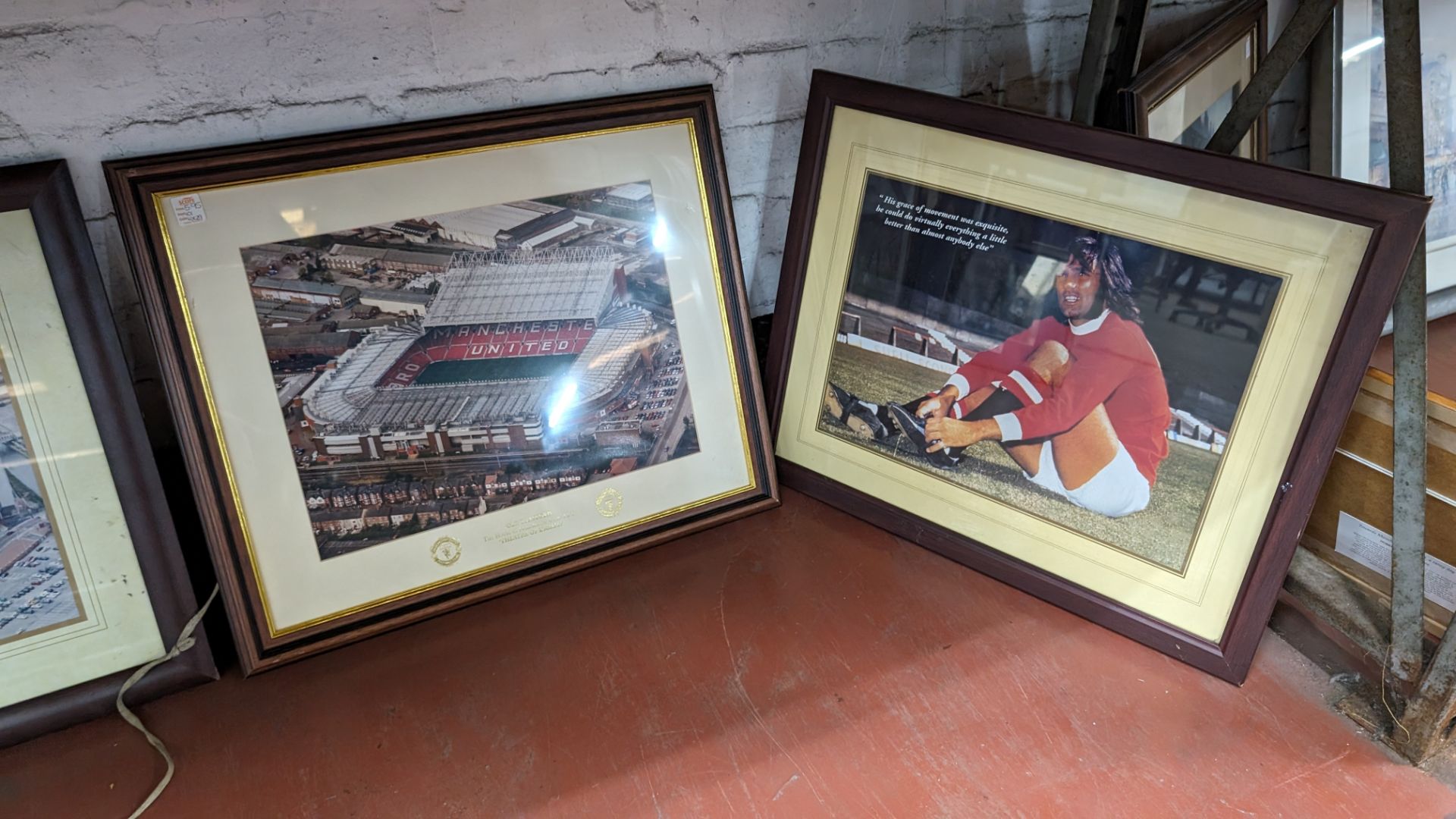5 off football related framed photos, comprising 4 photographs relating to Manchester Utd & 1 relati - Image 8 of 11