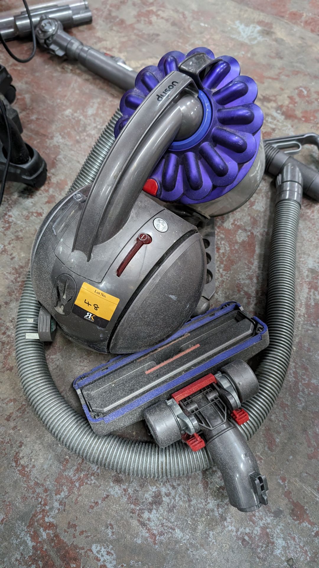 Dyson vacuum cleaner - Image 6 of 7