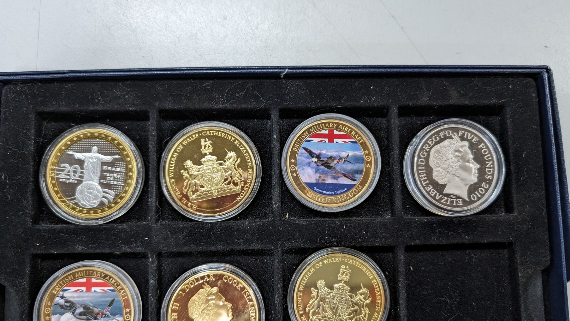 10 assorted limited edition decorative coins including presentation box - Image 13 of 13