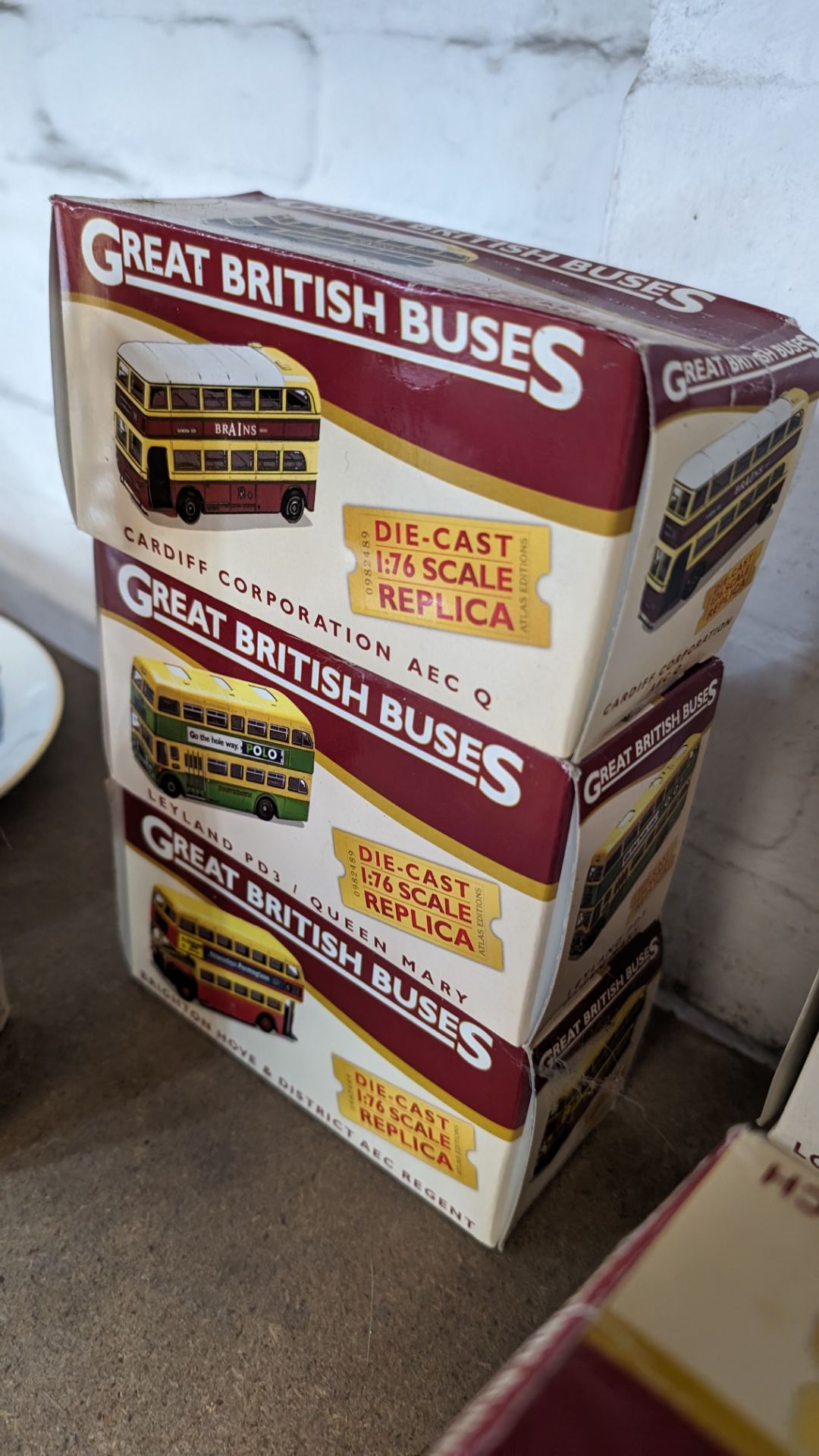 6 assorted Great British Buses die-cast replica buses, 1:76 scale - Image 4 of 11