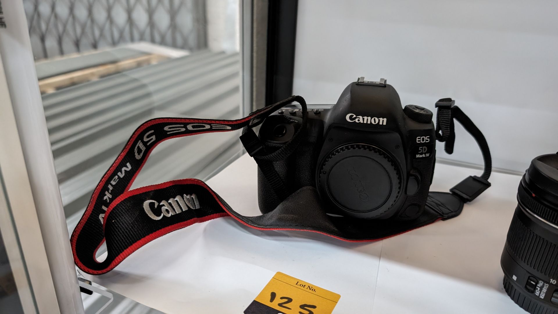 Canon EOS 5D Mark IV SLR camera including strap & battery