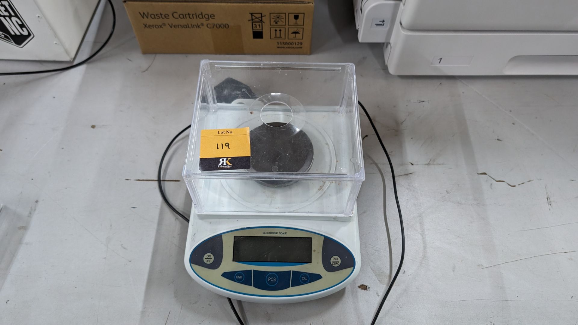 Electronic scale - Image 8 of 8