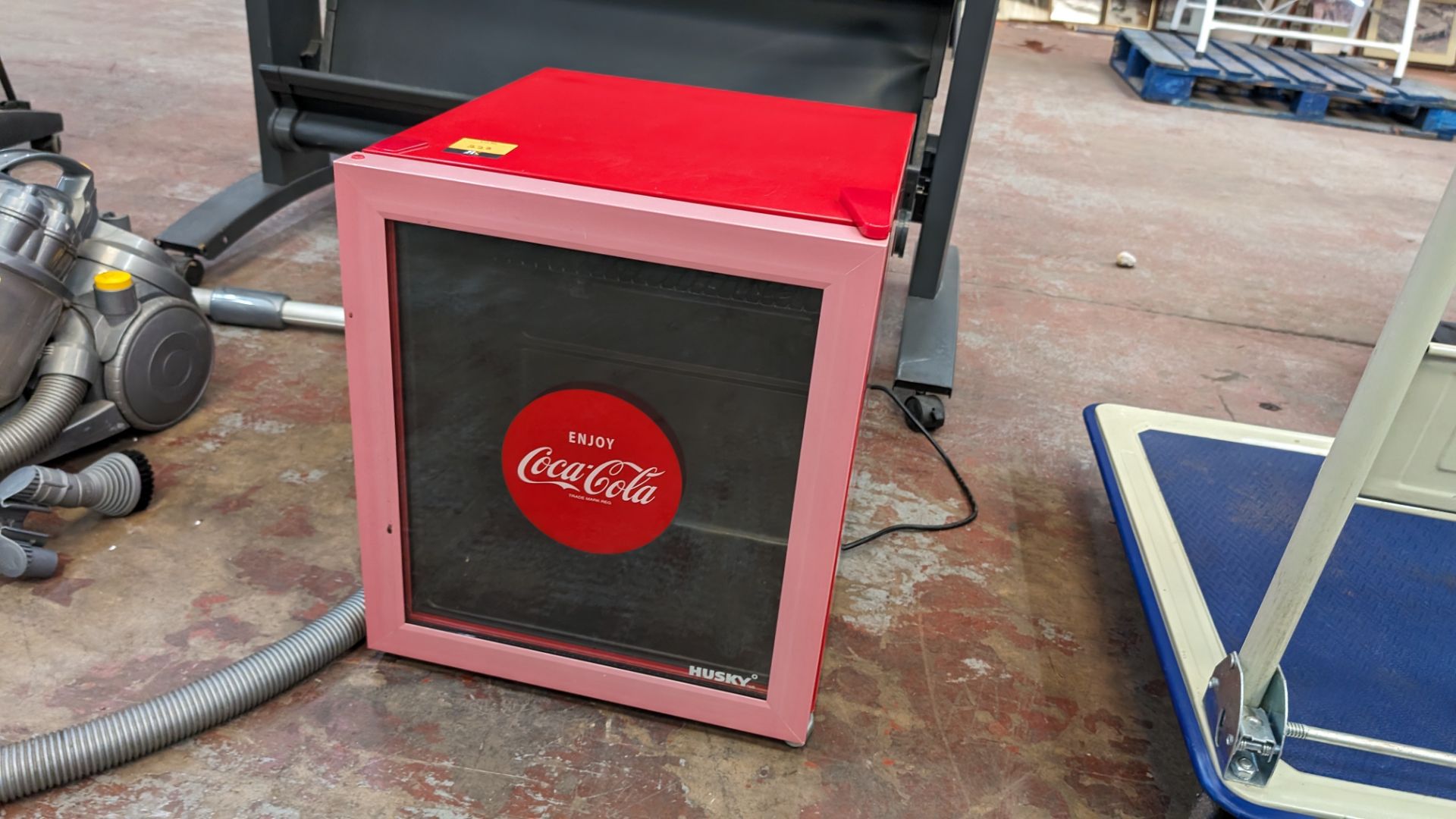 Husky clear front drinks fridge with Coca Cola branding - Image 2 of 6