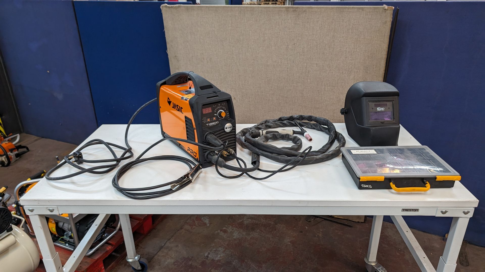 Jasic Pro tig 200 AC/DC pulse welder, including welding mask, box of consumables & other items as pi