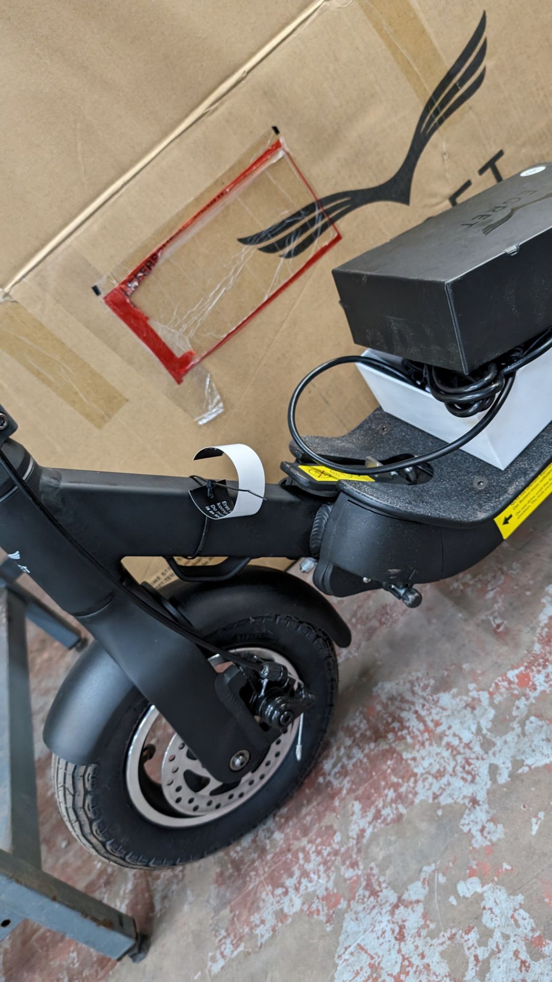 Egret TEN V3 36V electric scooter - this item appears to be new & unused - the box was sealed until - Image 18 of 20