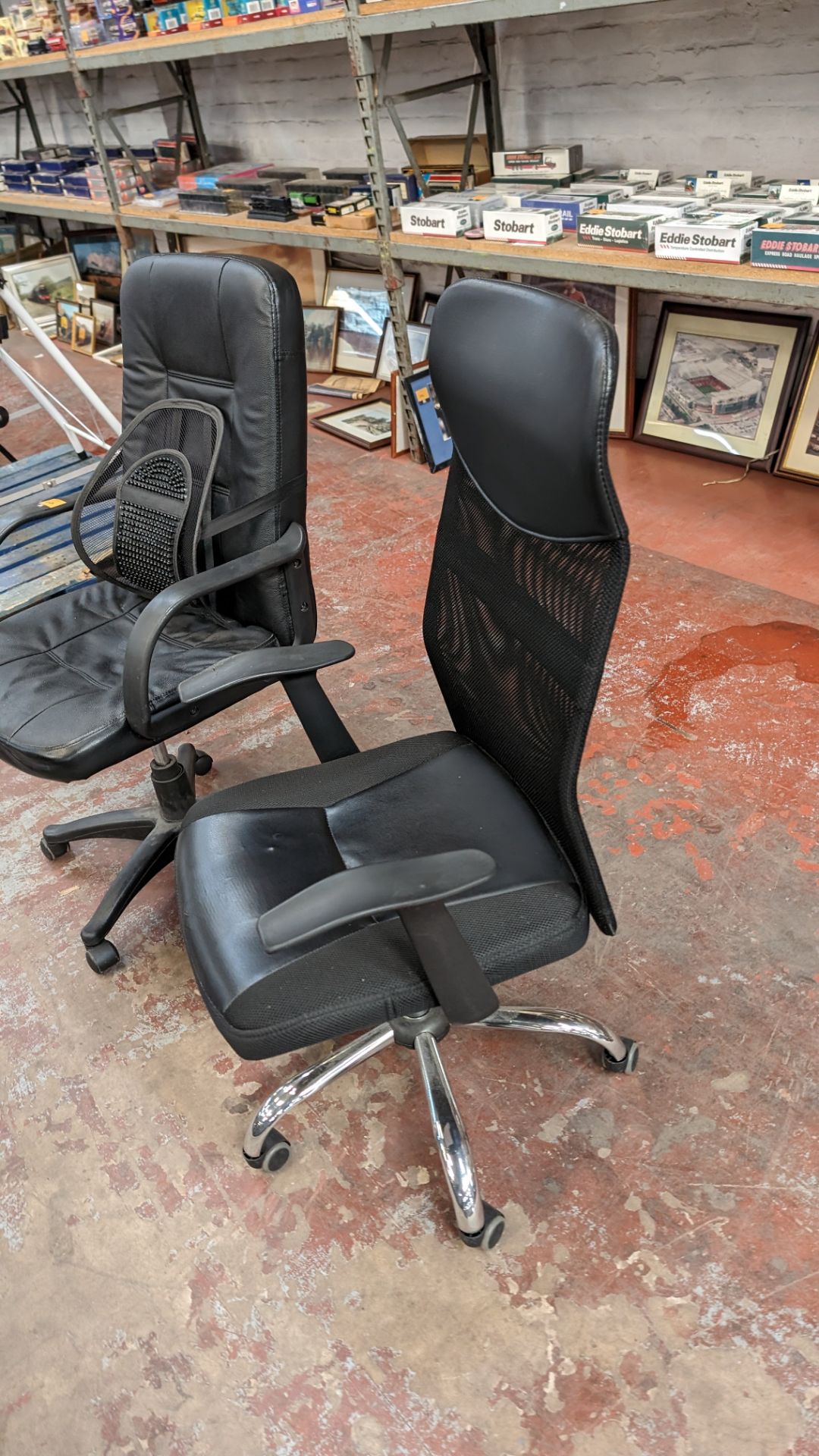 2 off assorted black leather exec/operators chairs plus detachable back support - Image 6 of 9
