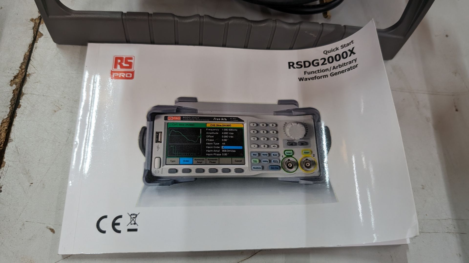 RS Pro function/arbitrary waveform generator model RSDG2042X - Image 9 of 13