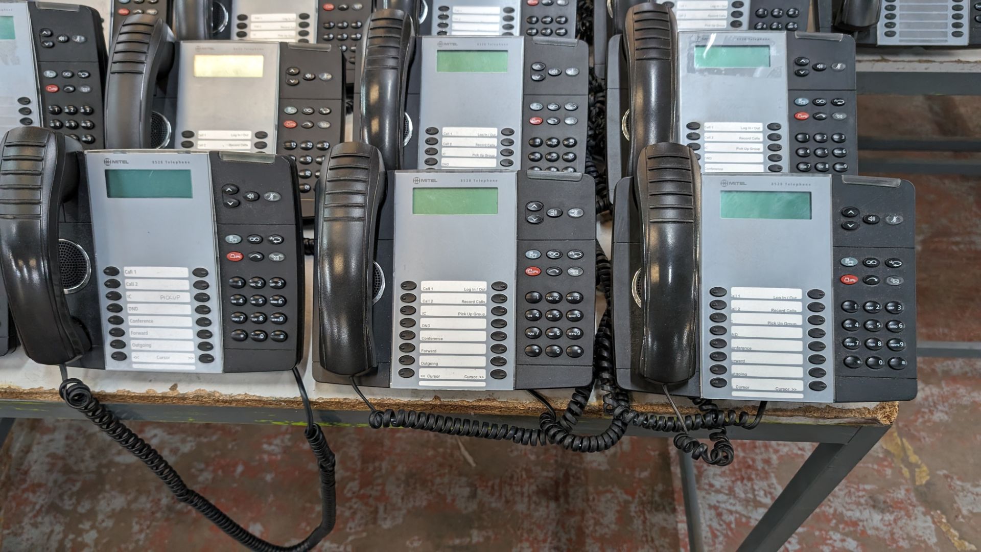 18 off Mitel model 8528 telephone handsets - Image 3 of 10