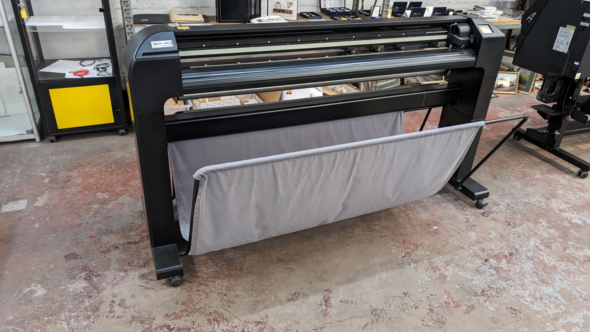 Summa S140 T-series vinyl cutter, 1400mm capacity