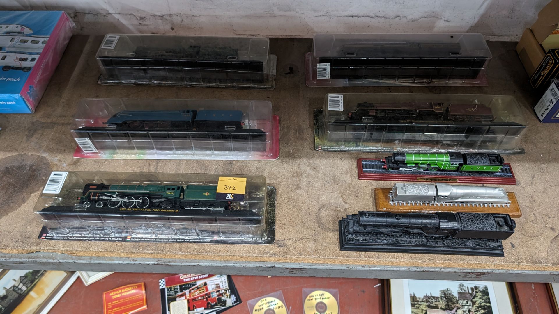 8 assorted large model trains - Image 2 of 9