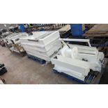 Quantity of packaging machinery components comprising one incomplete machine with stainless steel mo