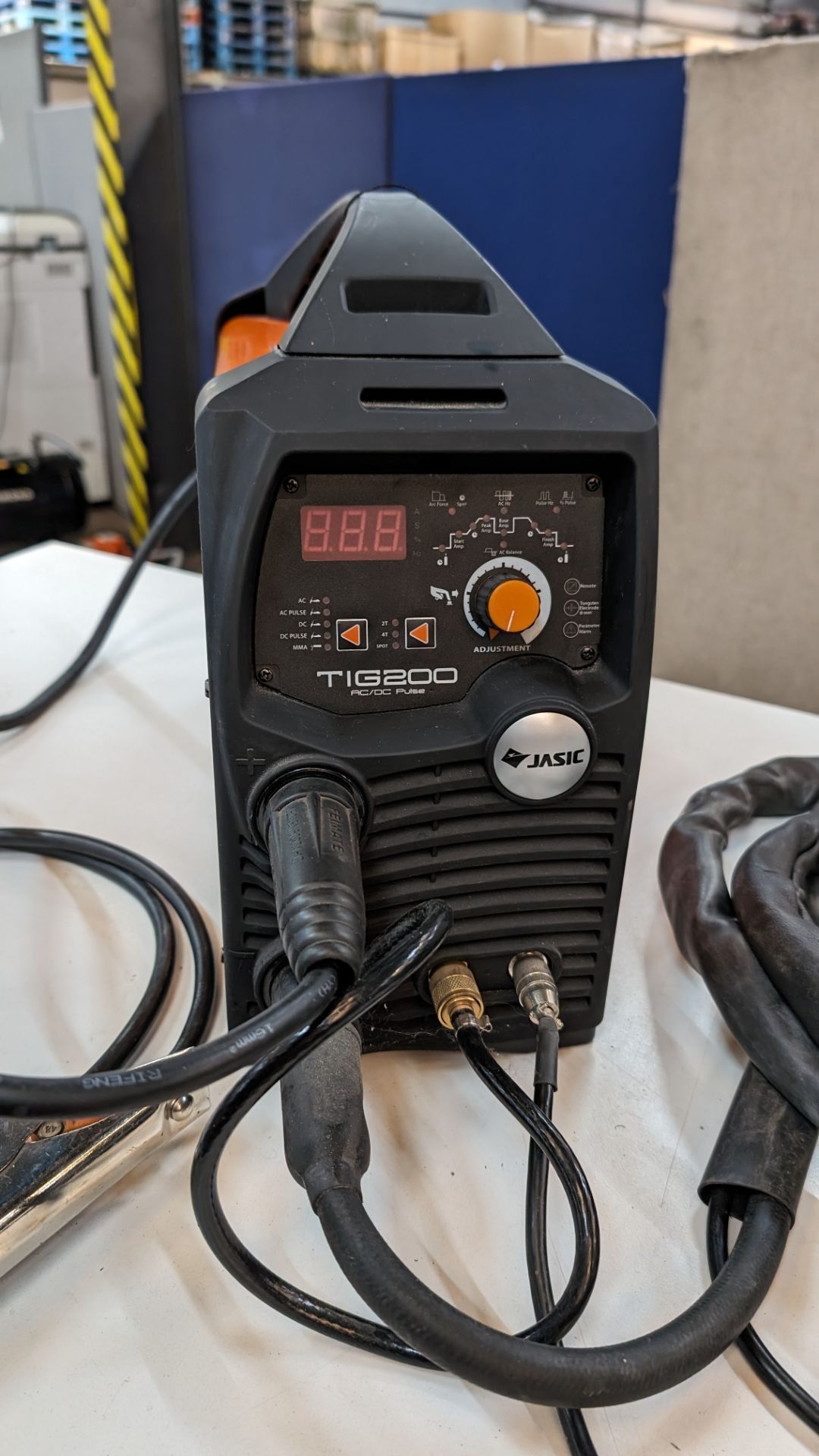 Jasic Pro tig 200 AC/DC pulse welder, including welding mask, box of consumables & other items as pi - Image 17 of 23