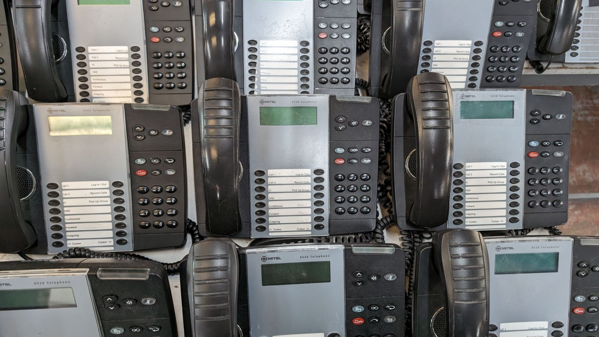 18 off Mitel model 8528 telephone handsets - Image 4 of 10