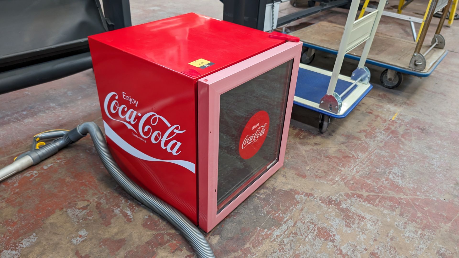 Husky clear front drinks fridge with Coca Cola branding - Image 3 of 6