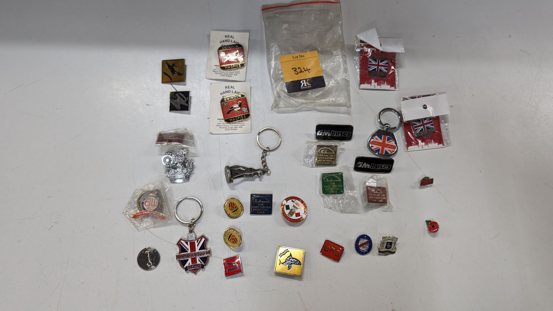 Quantity of assorted transport & other metal badges - Bild 3 aus 12