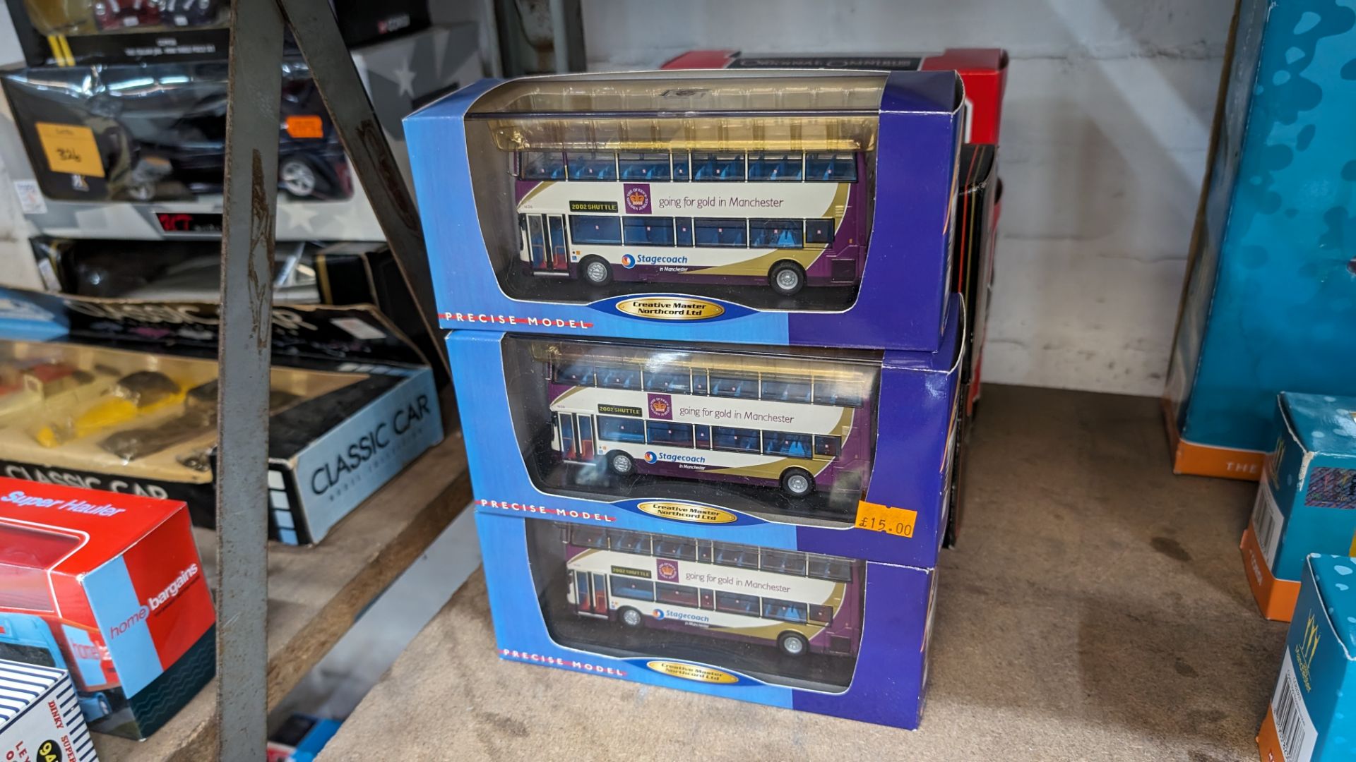 10 assorted model vehicles (buses) - Bild 4 aus 11