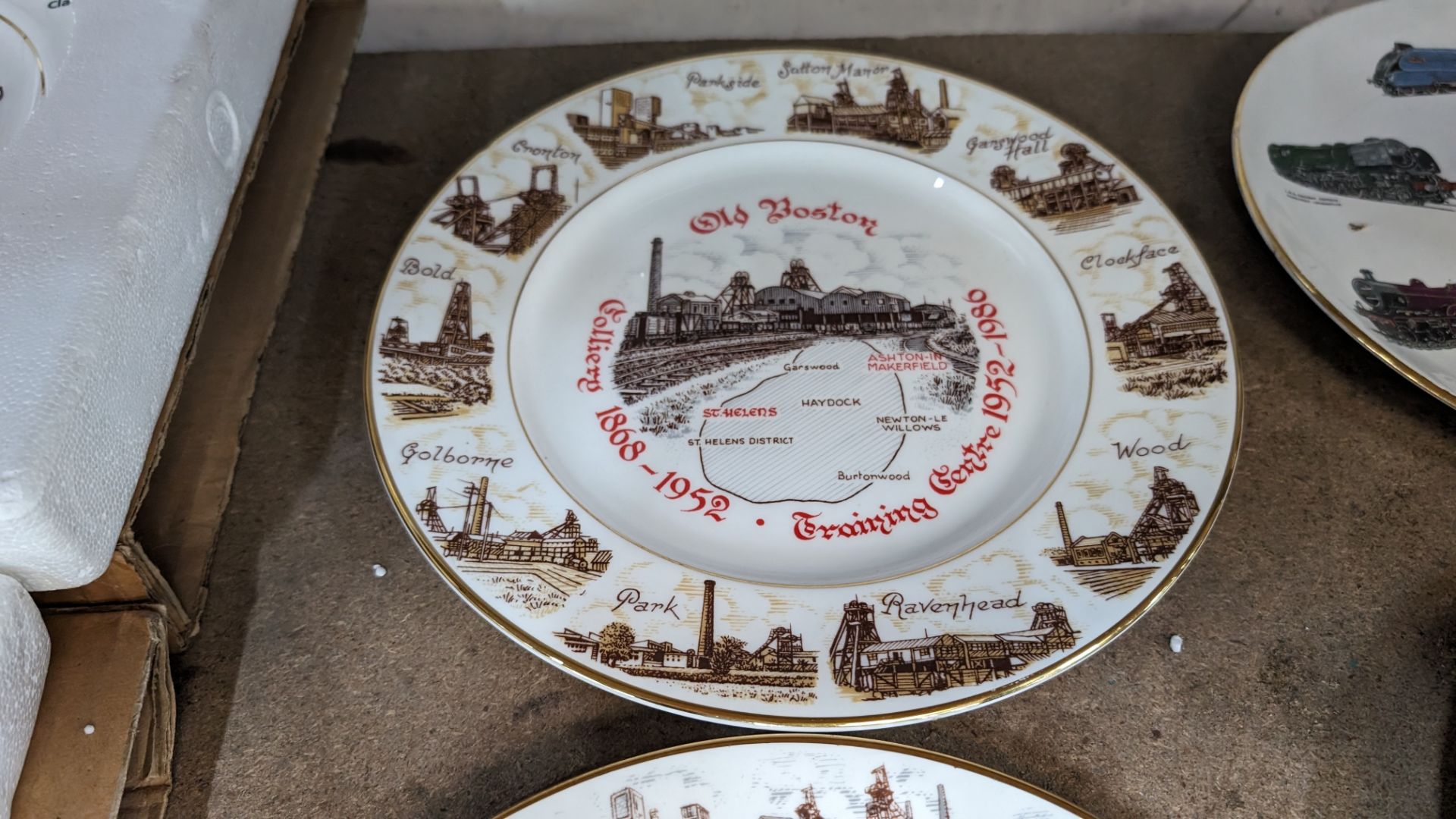 2 off Edwardian decorative plates - Image 4 of 8