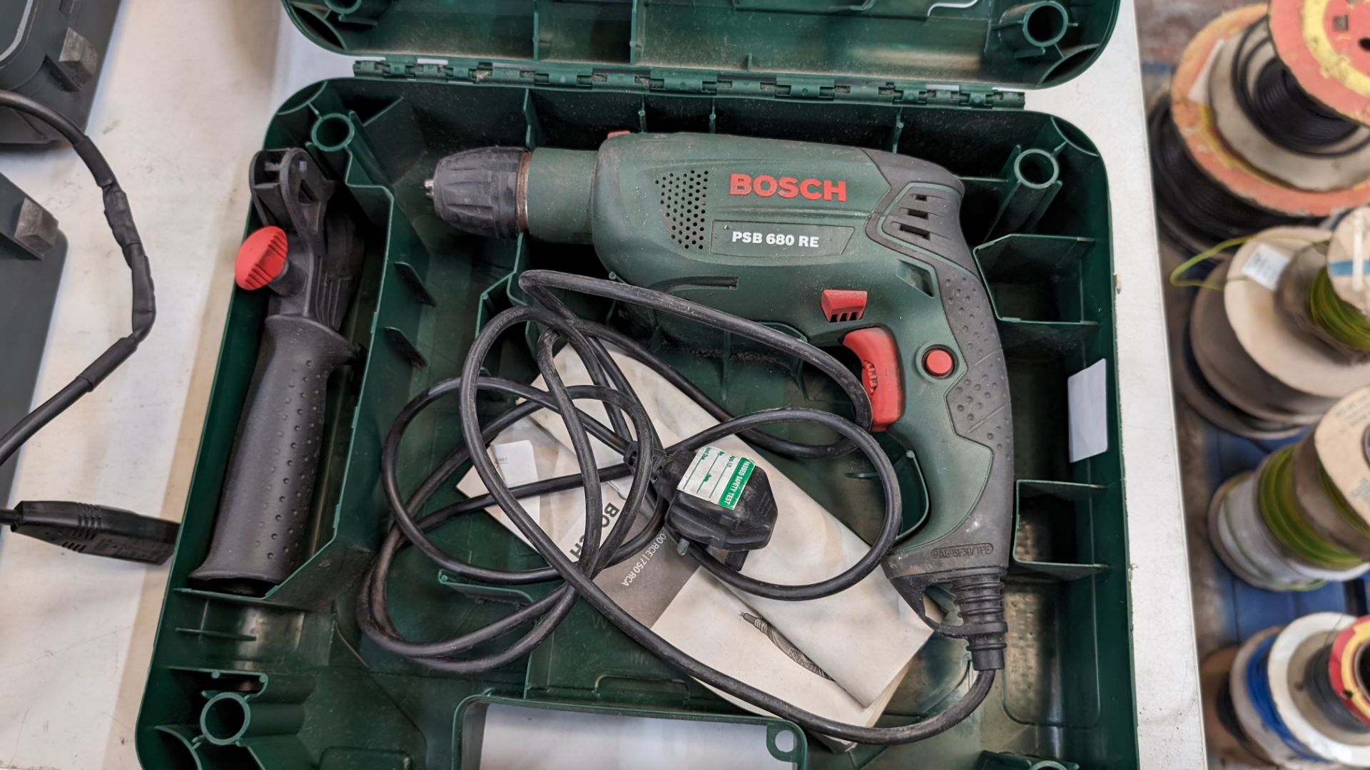 Bosch PSB680RE drill in case - Image 3 of 5