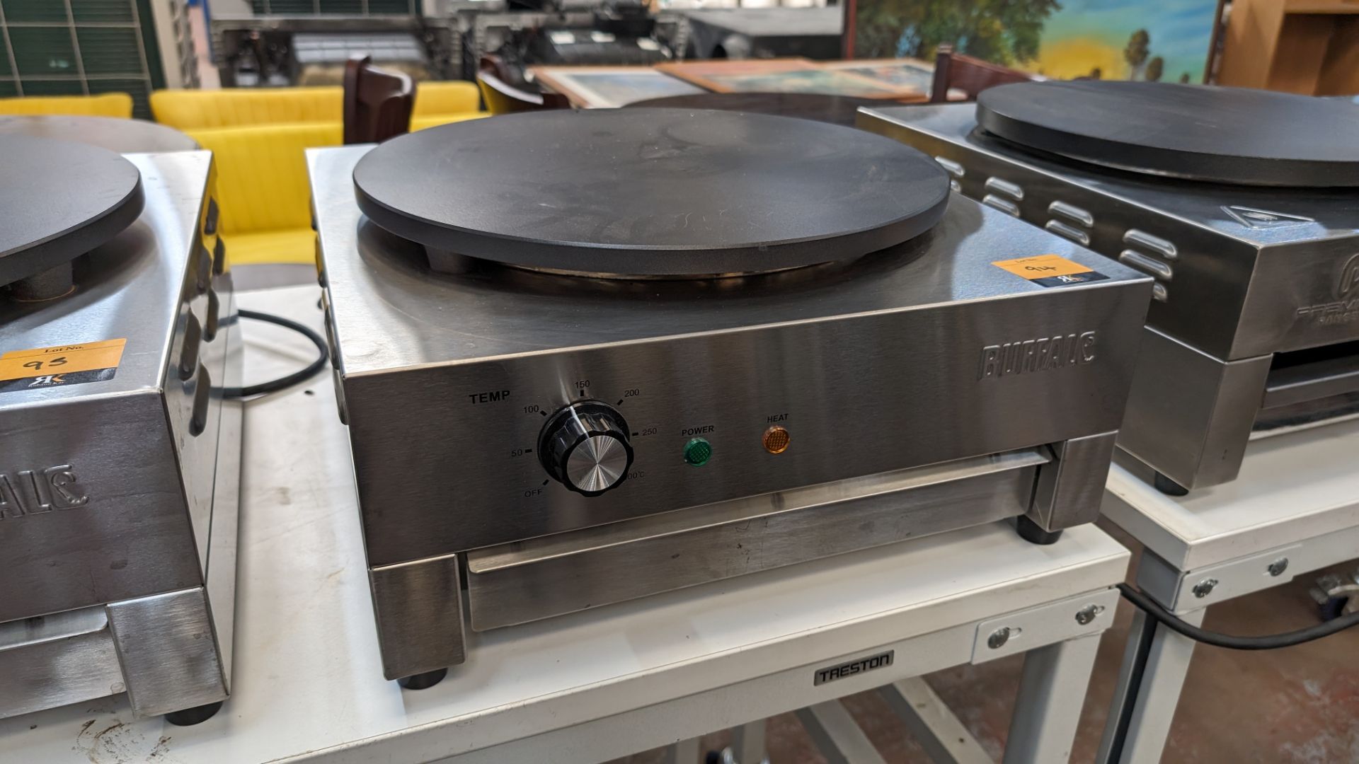Buffalo stainless steel commercial crepe maker, model CT931 - Image 2 of 4