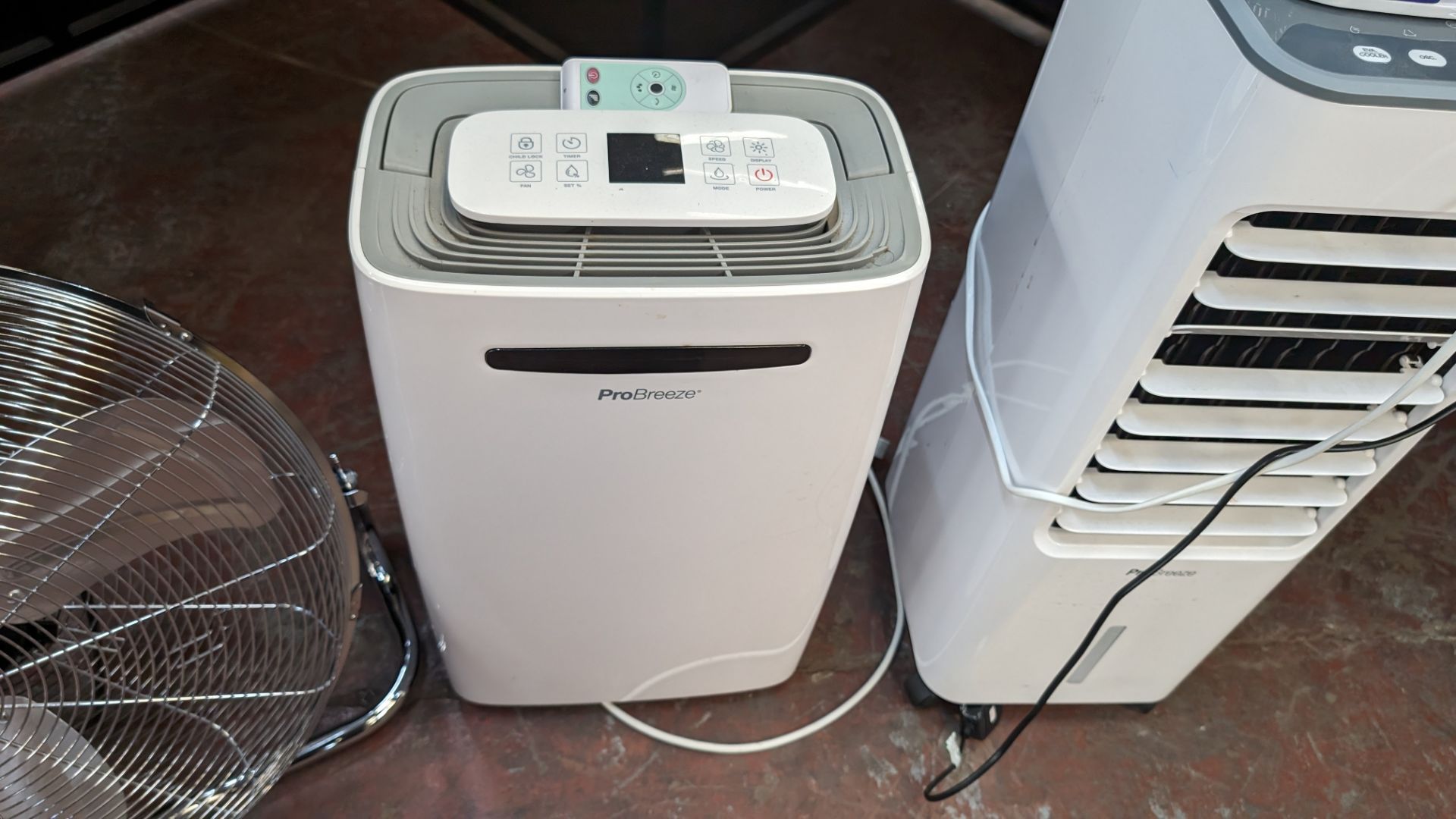 4 off assorted ProBreeze fan units and similar - Image 8 of 12