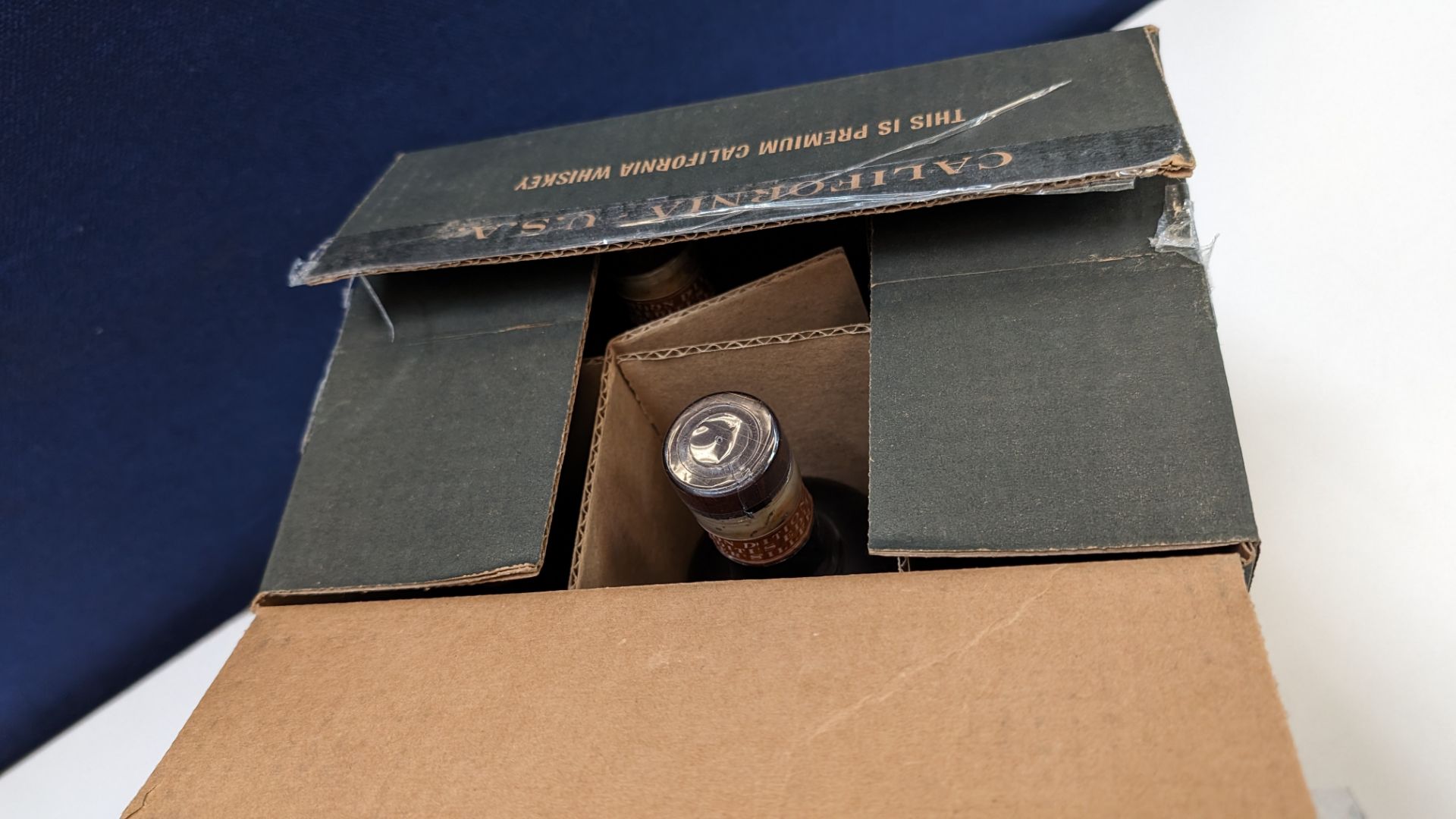 6 off 700ml bottles of Sonoma Cherrywood Rye Whiskey. In Sonoma branded box which includes bottling - Image 4 of 6