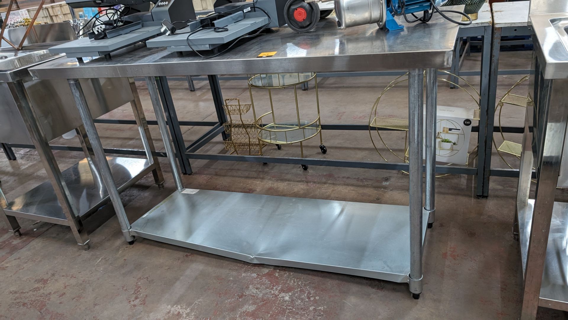 Stainless steel twin tier table, max dimensions: 890mm x 610mm x 1530mm - Image 3 of 3