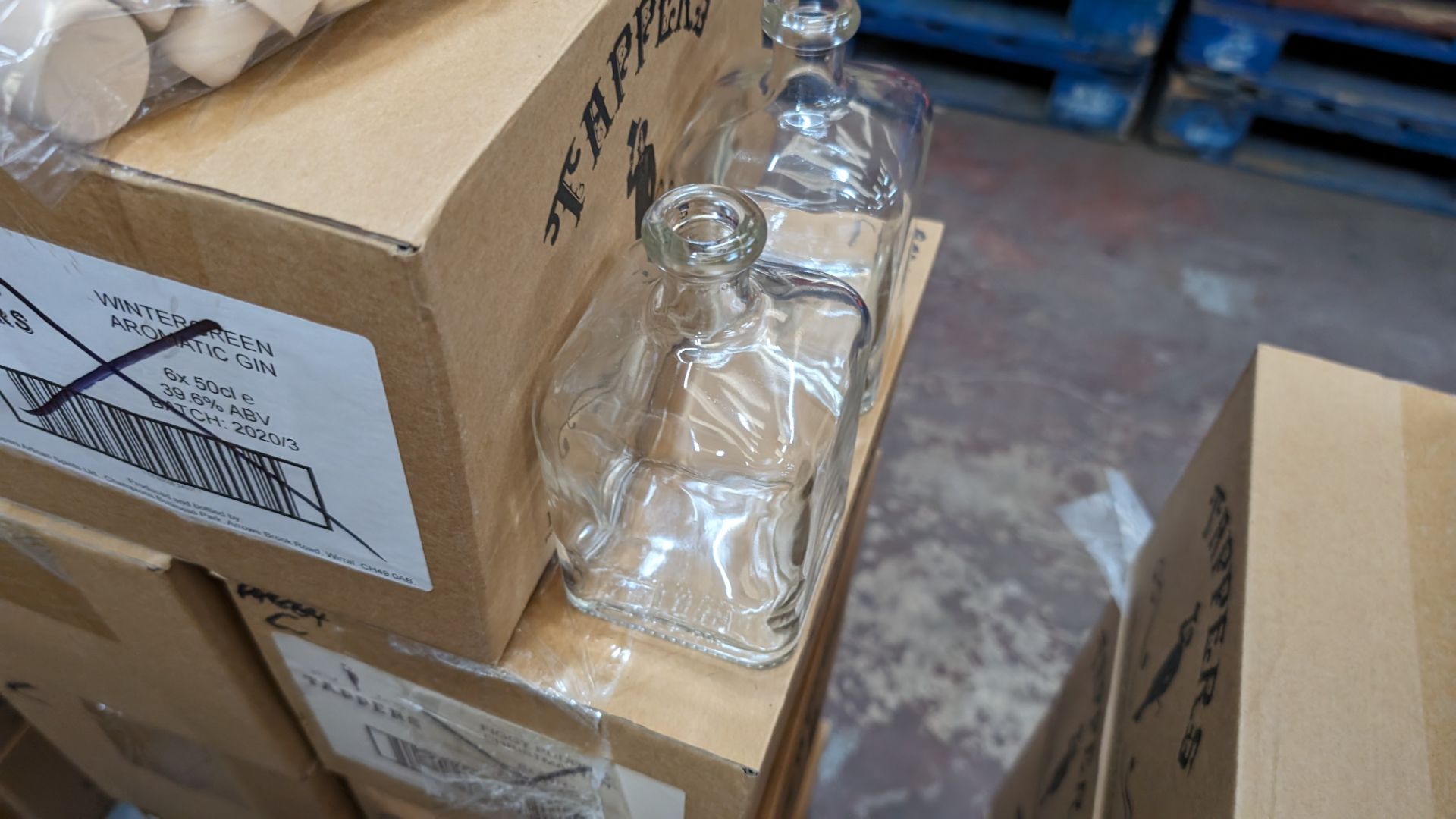 58 off 50cl/500ml clear glass bottles, each including a stopper. The bo - Image 4 of 4