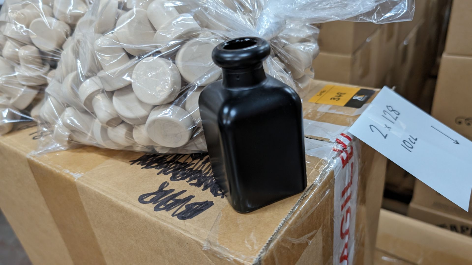 256 off 10cl/100ml professionally painted black glass bottles, in two boxes, each including a matchi - Image 4 of 4