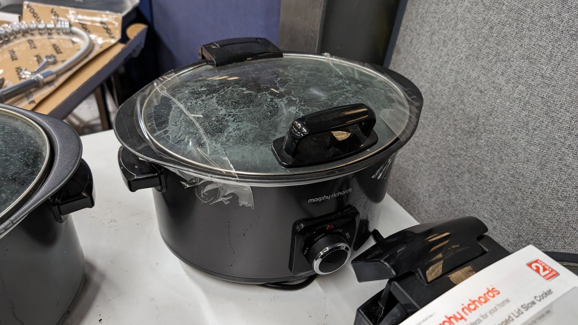 4 off Morphy Richards hinged lid slow cookers, model 461020. NB: At least some of these have been - Bild 5 aus 7