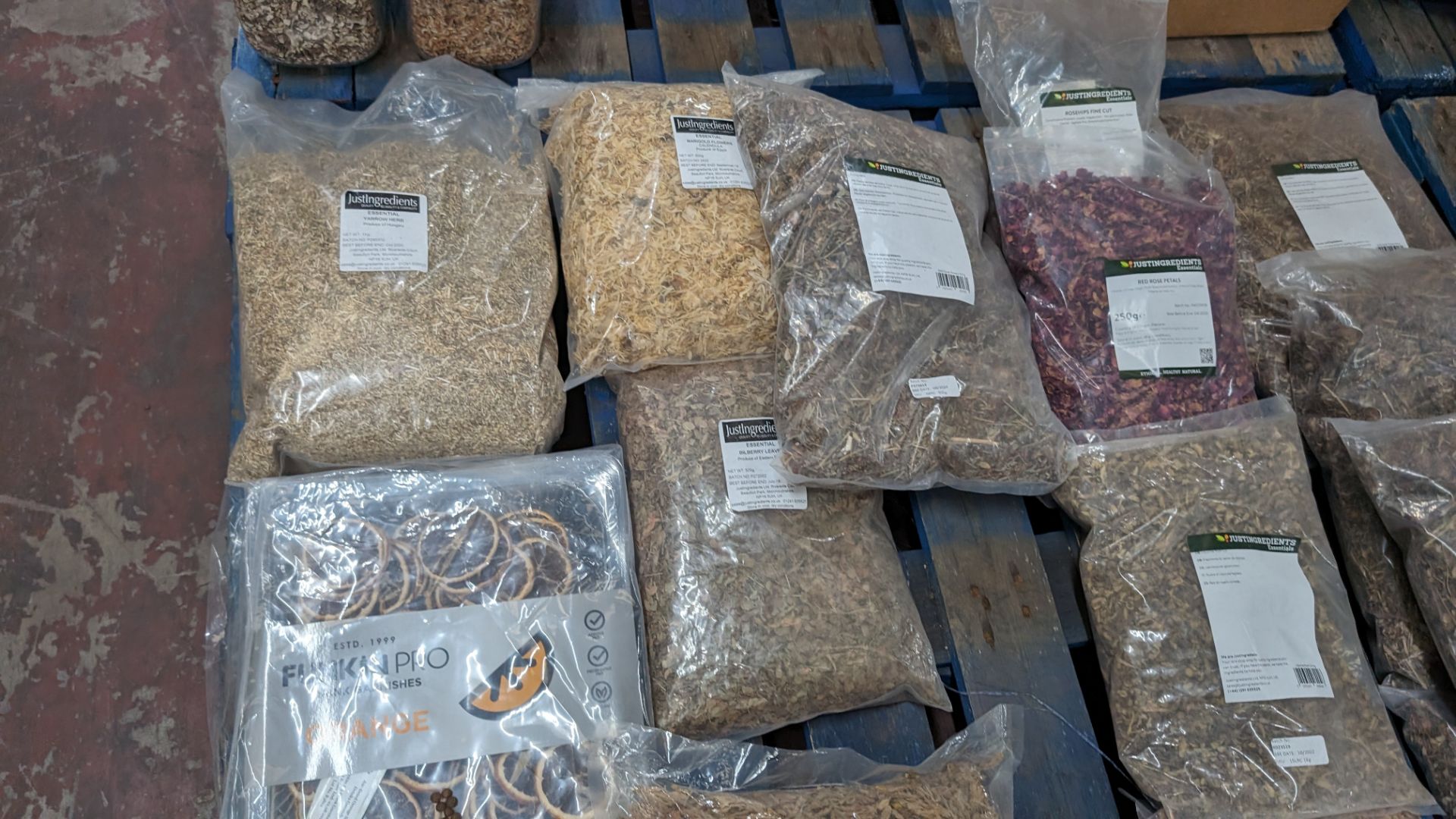 The contents of a pallet of assorted aromats, herbs and spices. NB: Please note many of these ite - Image 8 of 10