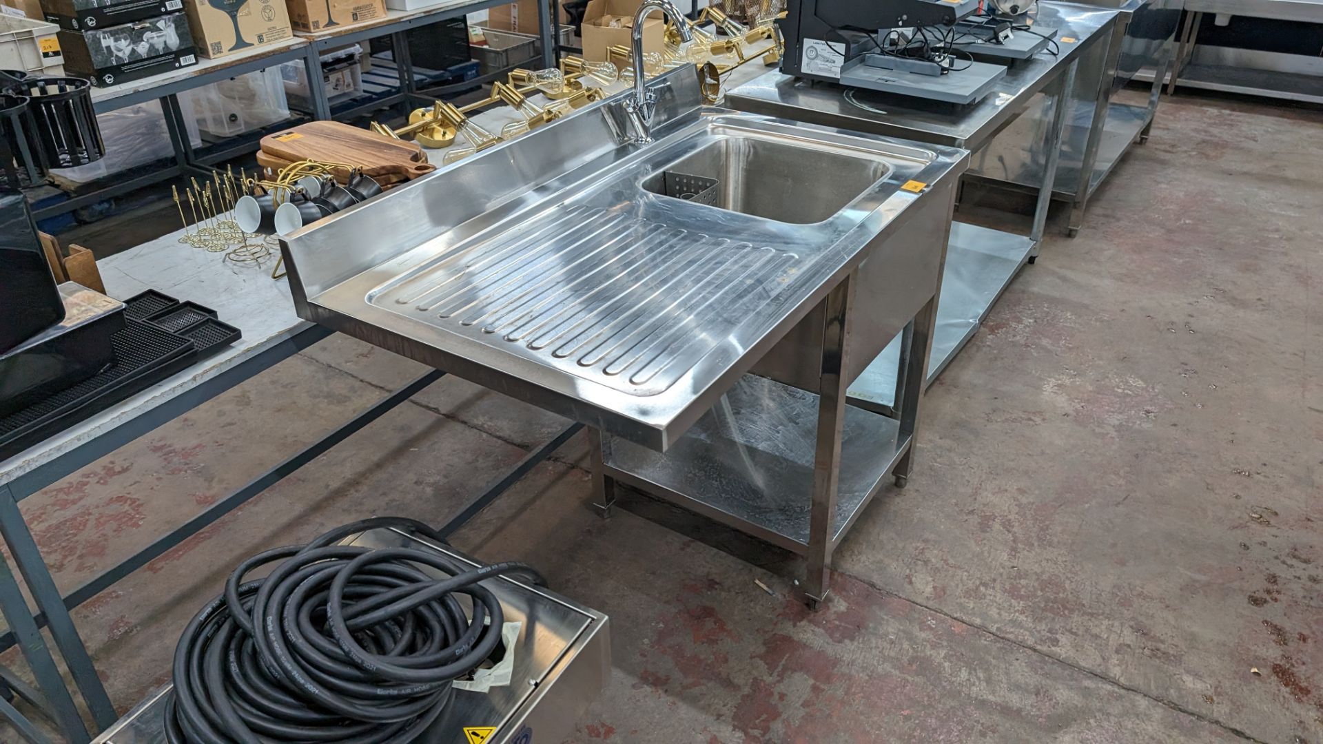 Stainless steel floor standing basin with drainer to the side plus mixer tap - Bild 5 aus 5