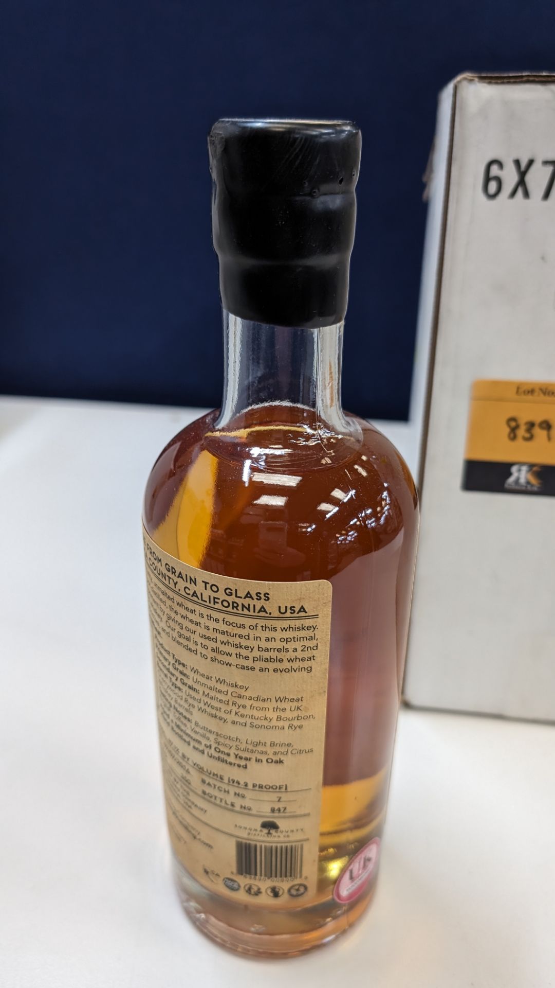 6 off 700ml bottles of Sonoma County 2nd Chance Wheat Double Alembic Pot Distilled Whiskey. In white - Bild 6 aus 10